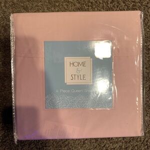 Pink Queen Sheet Set
